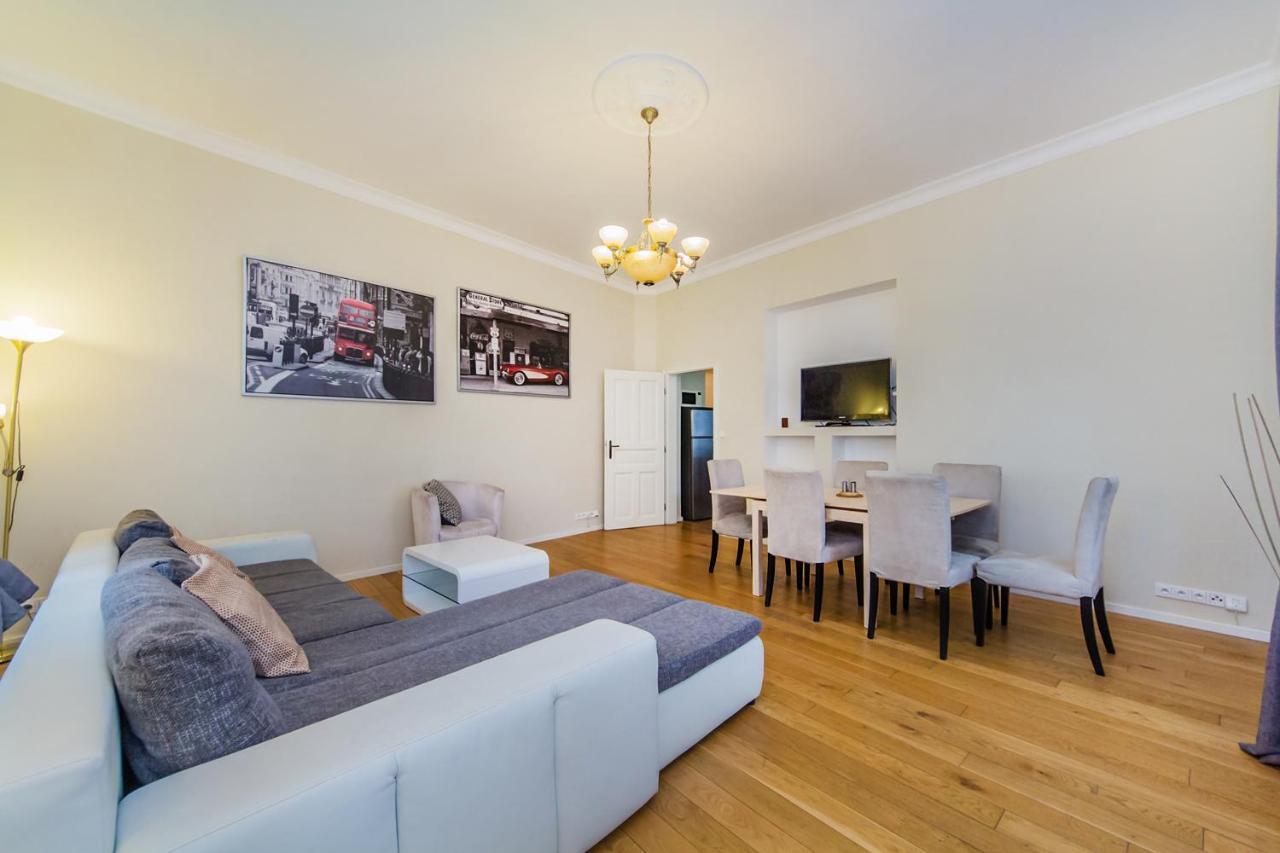 Visit In Apartmán Praha